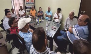 ARTIA’s Kamal Kandoi (Chairman), Ashish Saraf (Chief Patron), Kailash Sharma, Vinod Sharma, Sachin Agarwal,  Yogendra Gupta, Dr. Ravi Goyal and ARTIA members with Mr. Munesh Purohit from Chile, America